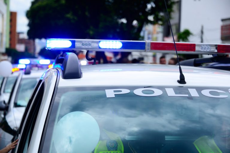 Piska policja przypomina: bezpodstawne wezwanie służb może kosztować ludzkie życie