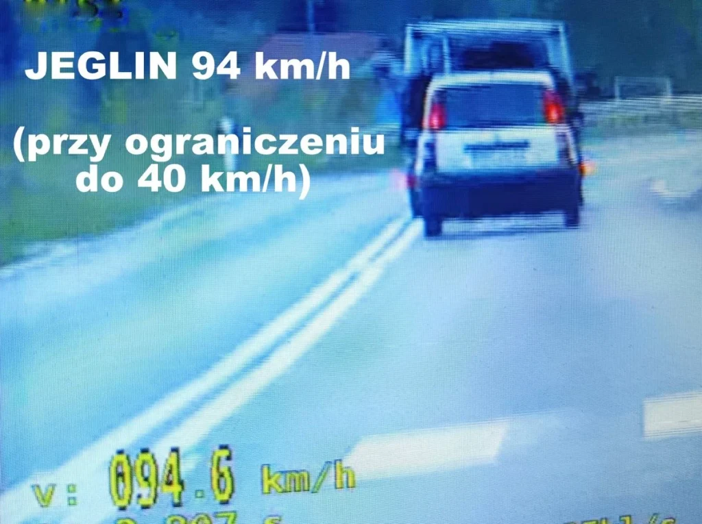 Policyjne zdjęcie z pomiarem prędkości – 94 km/h w Jeglinie
